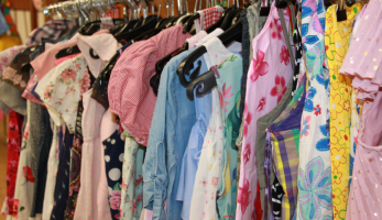 Kindermodemarkt im Secondhand-Shop Ettringen