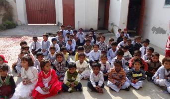 Unterricht in der Naziran Mary School