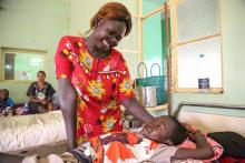 Die Mitarbeiter im Daniel- Comboni-Krankenhaus setzen alles daran, dass Mütter und Kinder sich gut aufgehoben fühlen