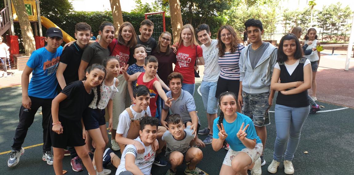 Kinder und Jugendliche im EVRIM-Zentrum in Istanbul